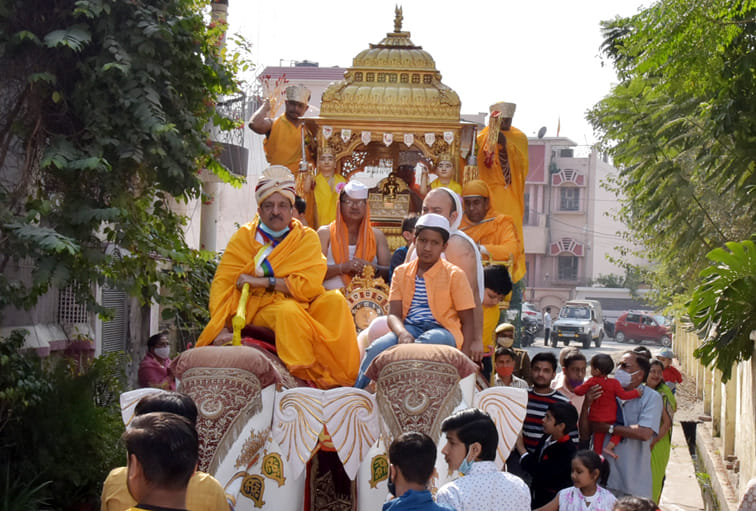 Gajrath festival gets filled with devotion, devotees visit
