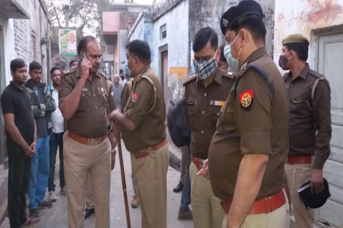 The crooks has shot dead to a young in a village in Baghpat