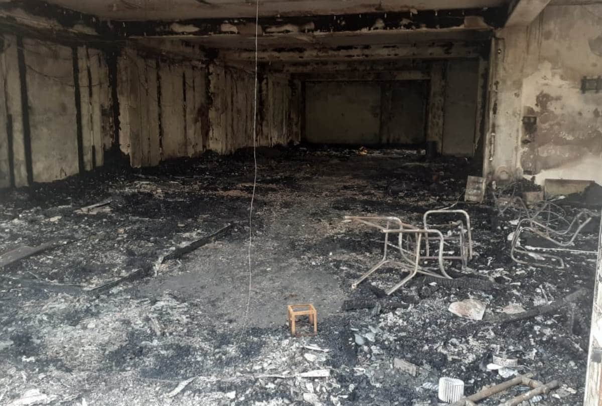 fire broke out in banquet hall and shop of paint in lucknow