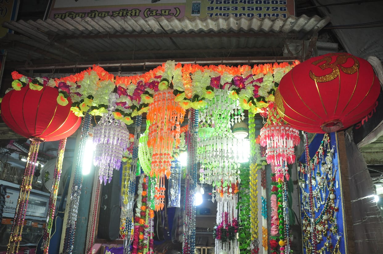 dipawali pr saj- sajja saman, mortiyo se hi chin ko 50 caror ka jhatka dega bundelkhand