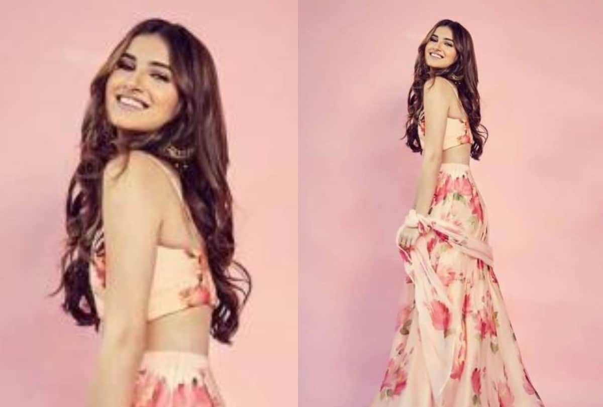 tara sutaria looks ethereal in beautiful lehenga for desi look