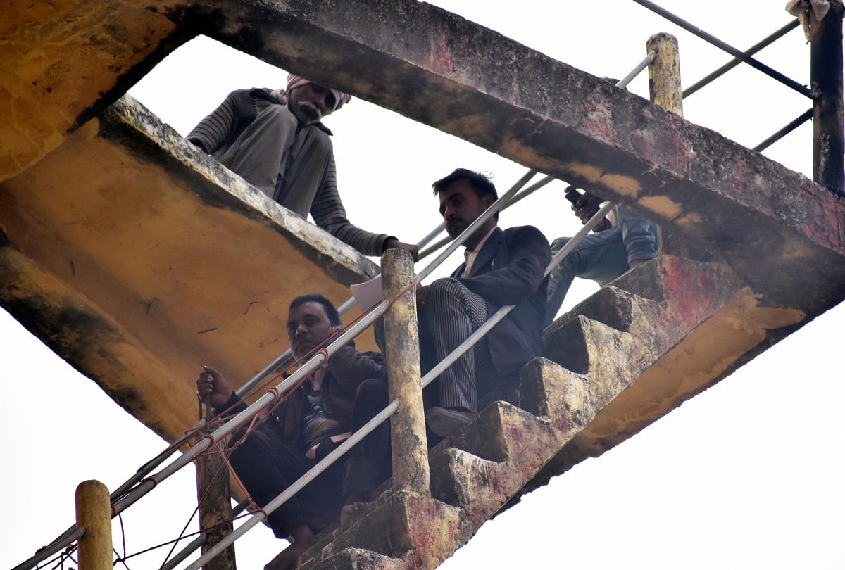 The lawyer and his family members climbed down on the water tank, were safely brought down, left for Hardoi