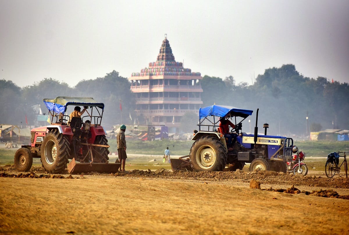 Saints will settle across the Ganges, camps will not be held in parade, construction of ghats for Magh fair started