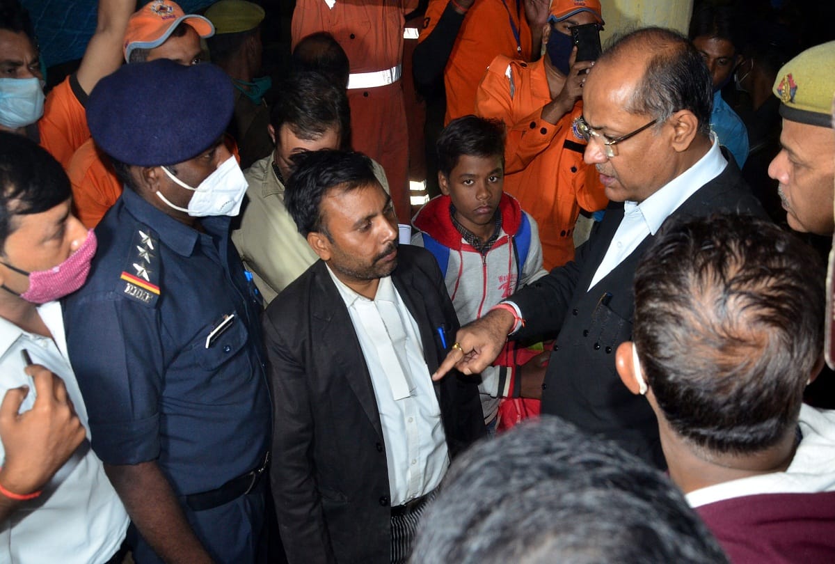 Advocates puffed up on warning of self-immolation