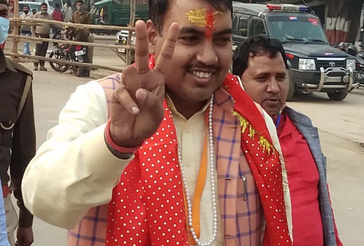 भाजपा प्रत्याशी उपेंद्र पासवान