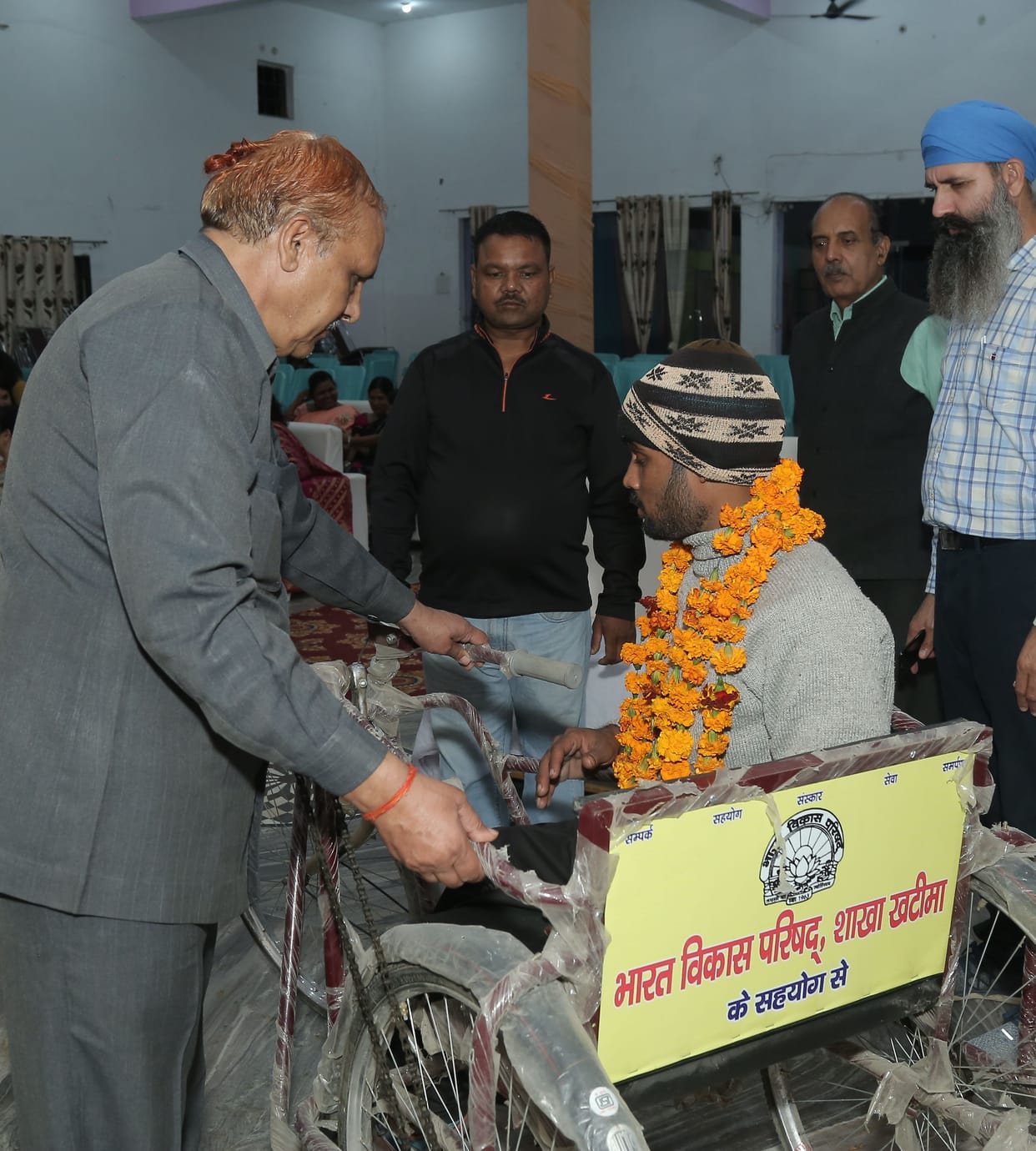 Bhavip celebrated family's Deepotsav, the tricycle of Divyang