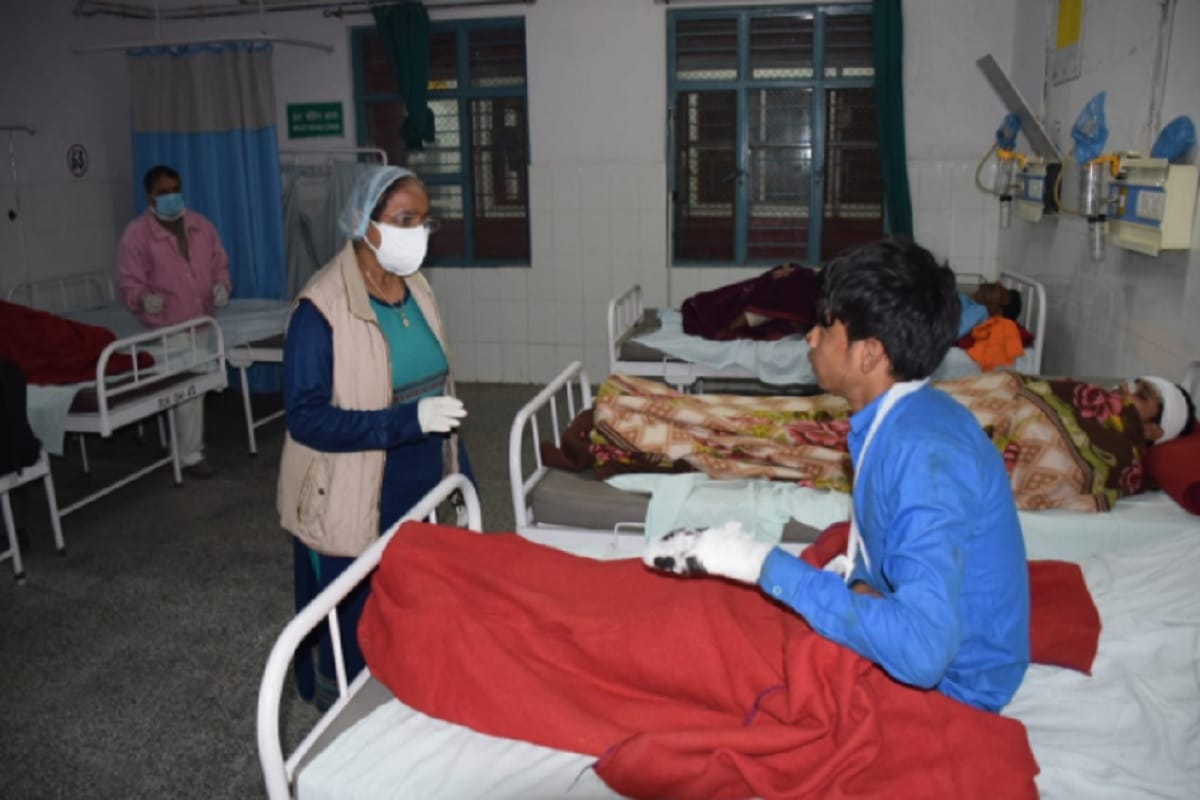 Bus accident on Eastern Peripheral Expressway and 26 workers injured in Baghpat