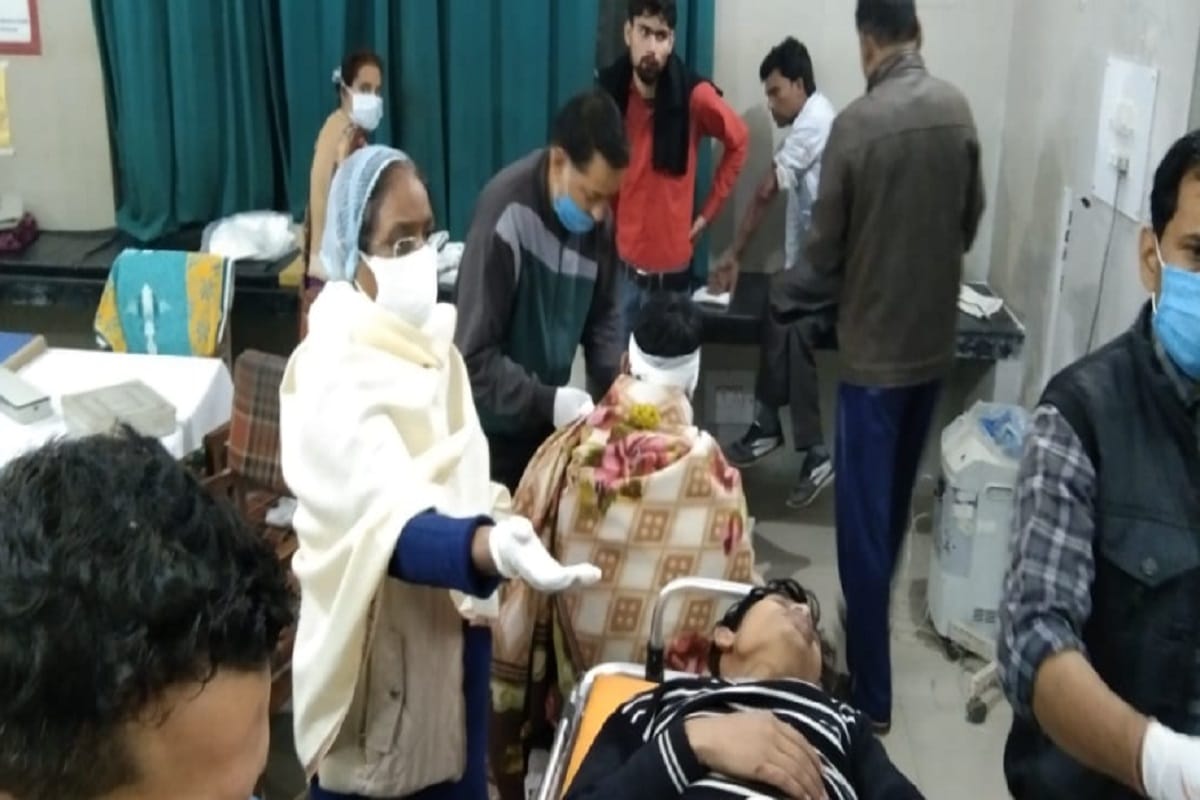 Baghpat News in Hindi: big accident on eastern peripheral expressway and 28 passengers injured