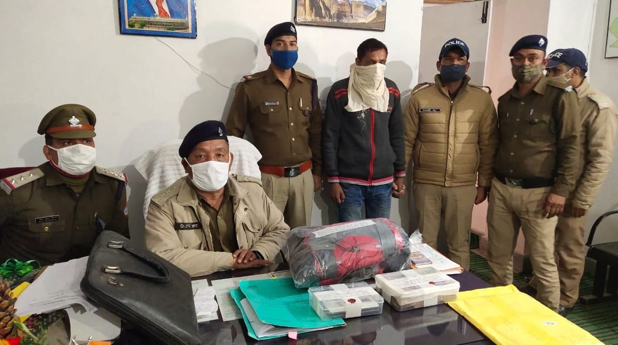 MCA alumnus arrested for stealing from hotel, police arrested youth and recovered cash and jewelery