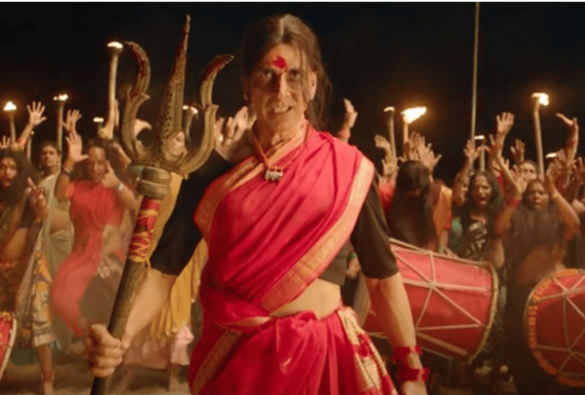 Akshay Kumar reduced his fees for  film Bachchan Pandey after flop laxmii