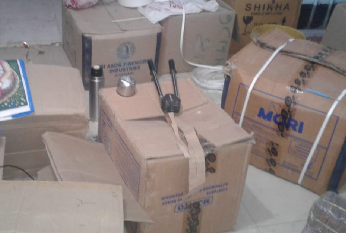 Crackers worth several crores rupees illegally dumped in a house in Rae Bareli seized, owner absconding