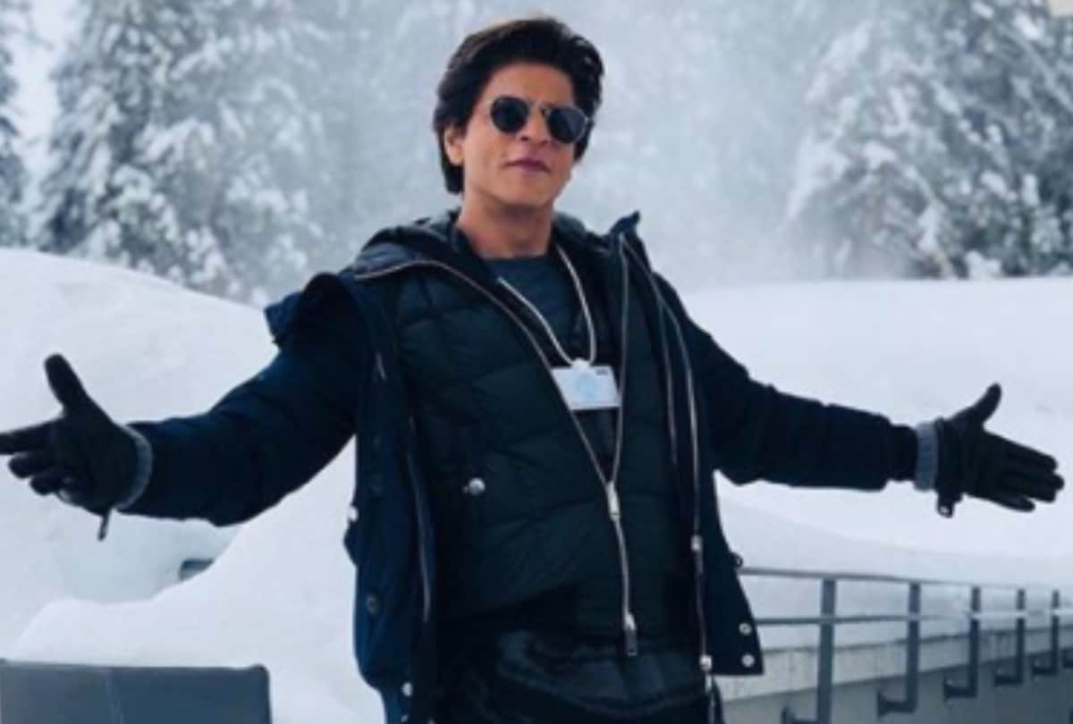 Shah rukh Khan has start his upcoming film Pathan shooting