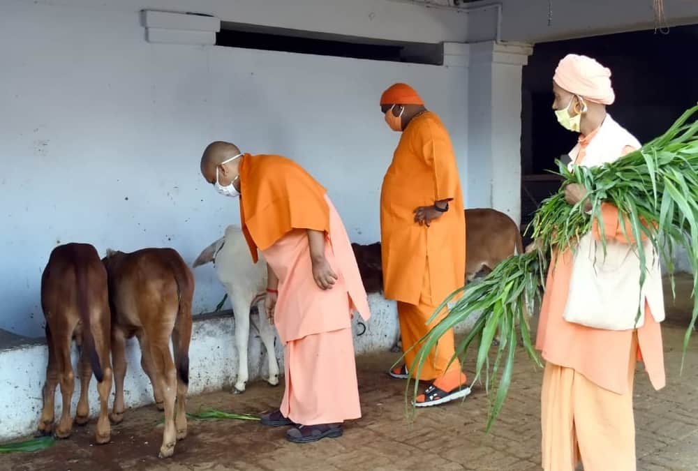 Chief Minister Yogi Adityanath offers prayer to Shaktipeeth in Balrampur.