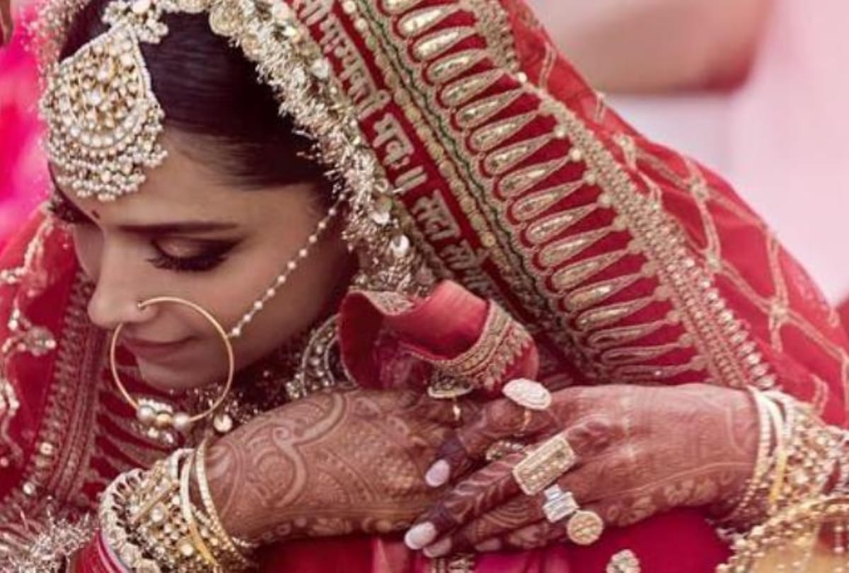 Deepika pakdukone to priyanka chopra bollywood celebrities most expensive engagement ring