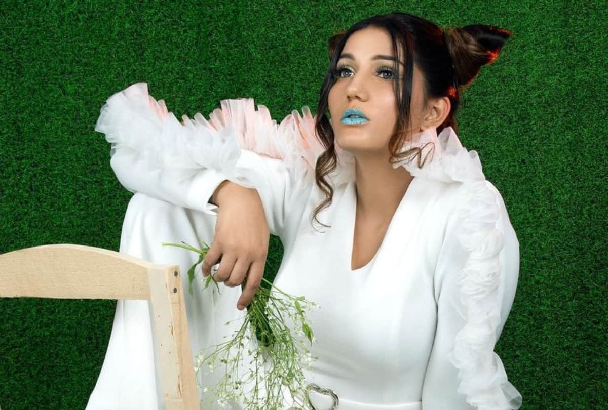 Sapna choudhary shares her western look photo on new year 2021