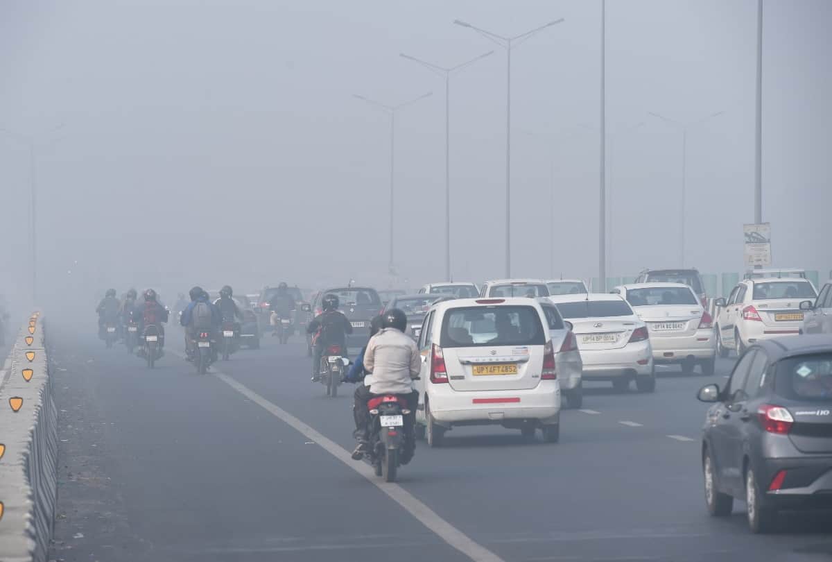 BS3 petrol and BS4 diesel vehicles banned in Delhi protests boiling up against government news in hindi
