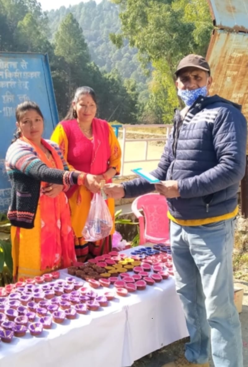 Diwali 2020 Latest News: Diwali will be celebrated by cow dung diyas