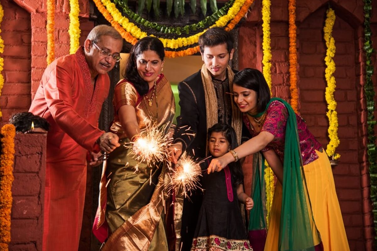 diwali 2020 hdfc bank festive treats for dhanteras you can avail big discounts by using credit and debit cards