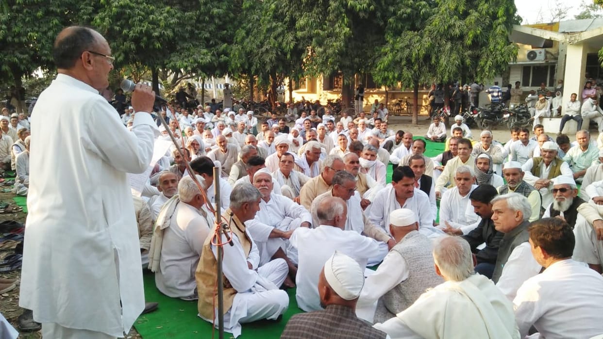 Farmers asked for full payment, opposed to slip from SMS
