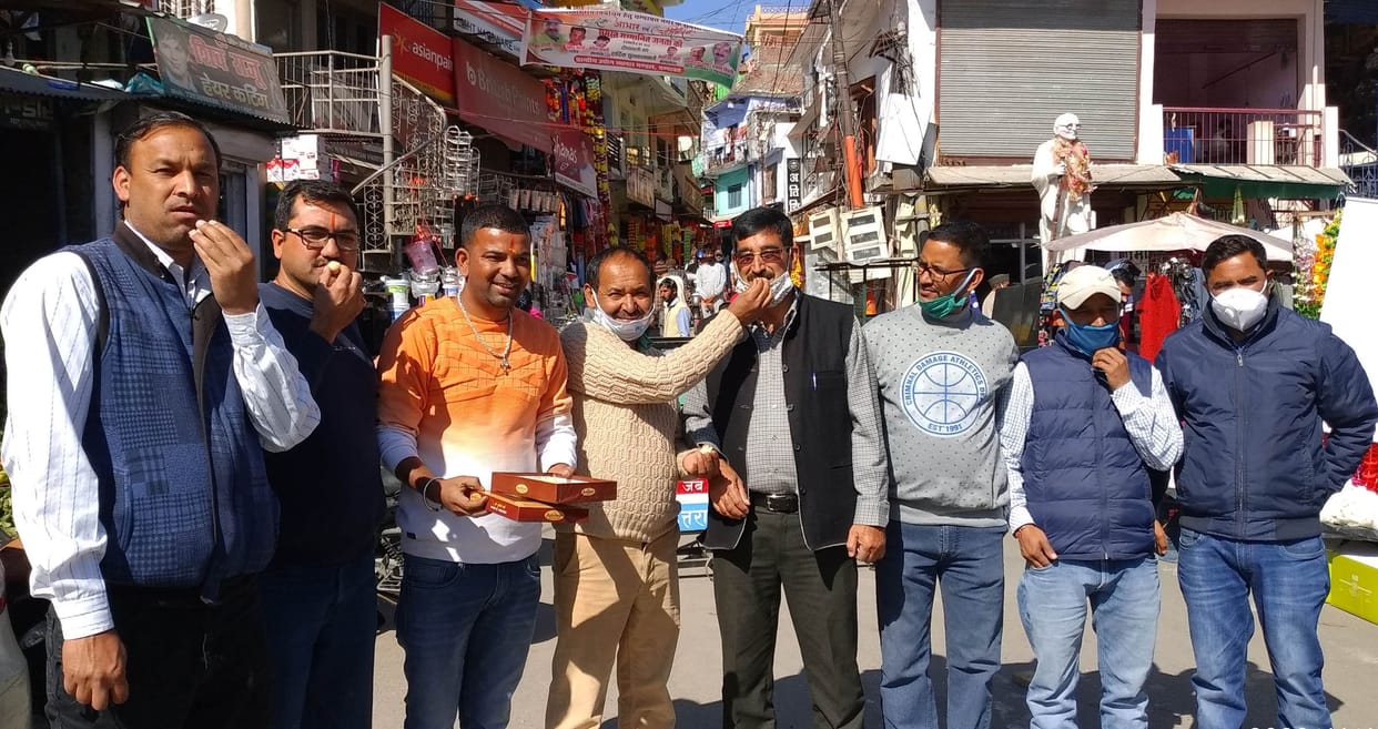 BJP leaders celebrate celebration after winning Bihar election