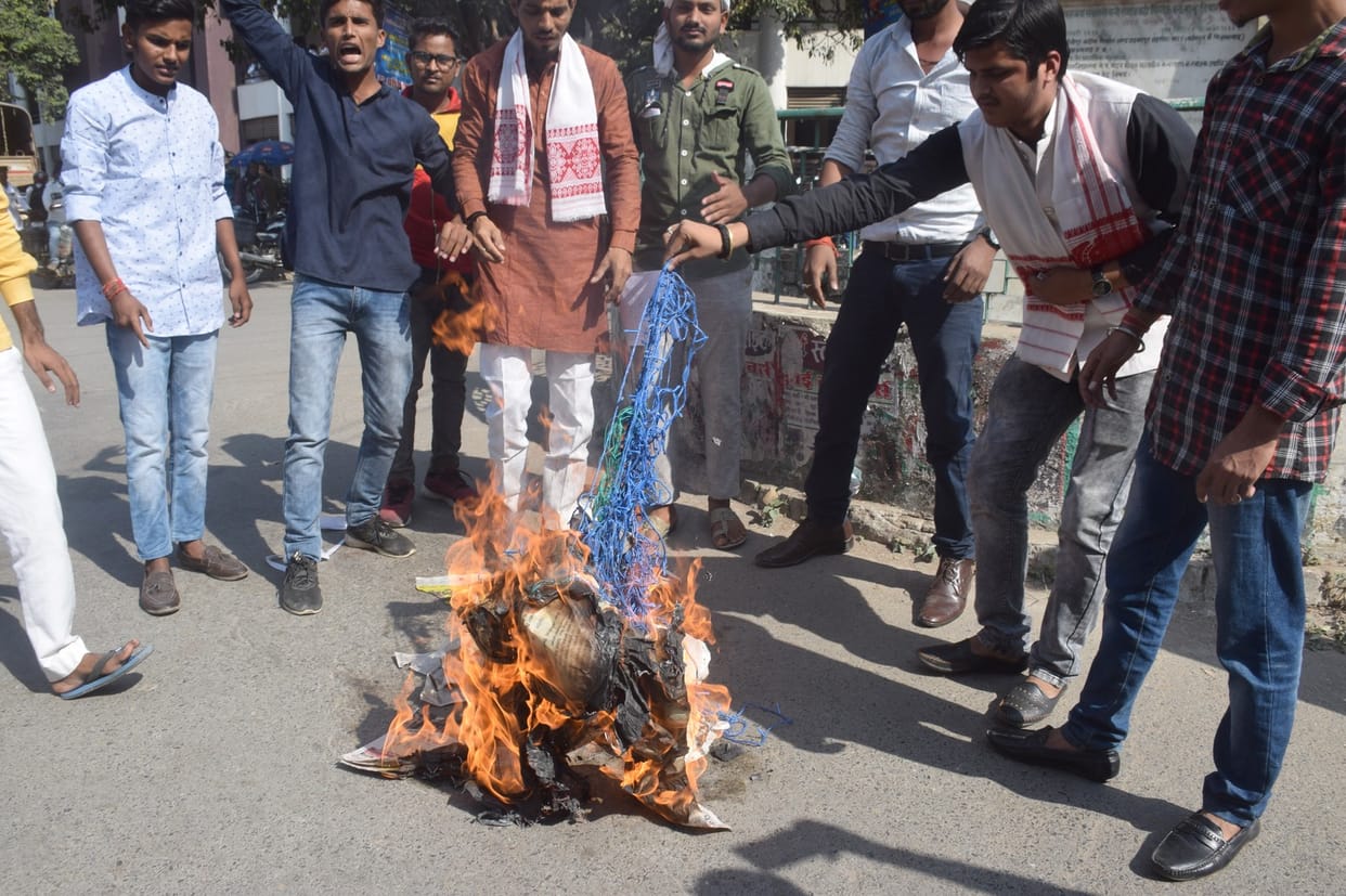 ABVP activists protest against Chinese similarities, burn effigy