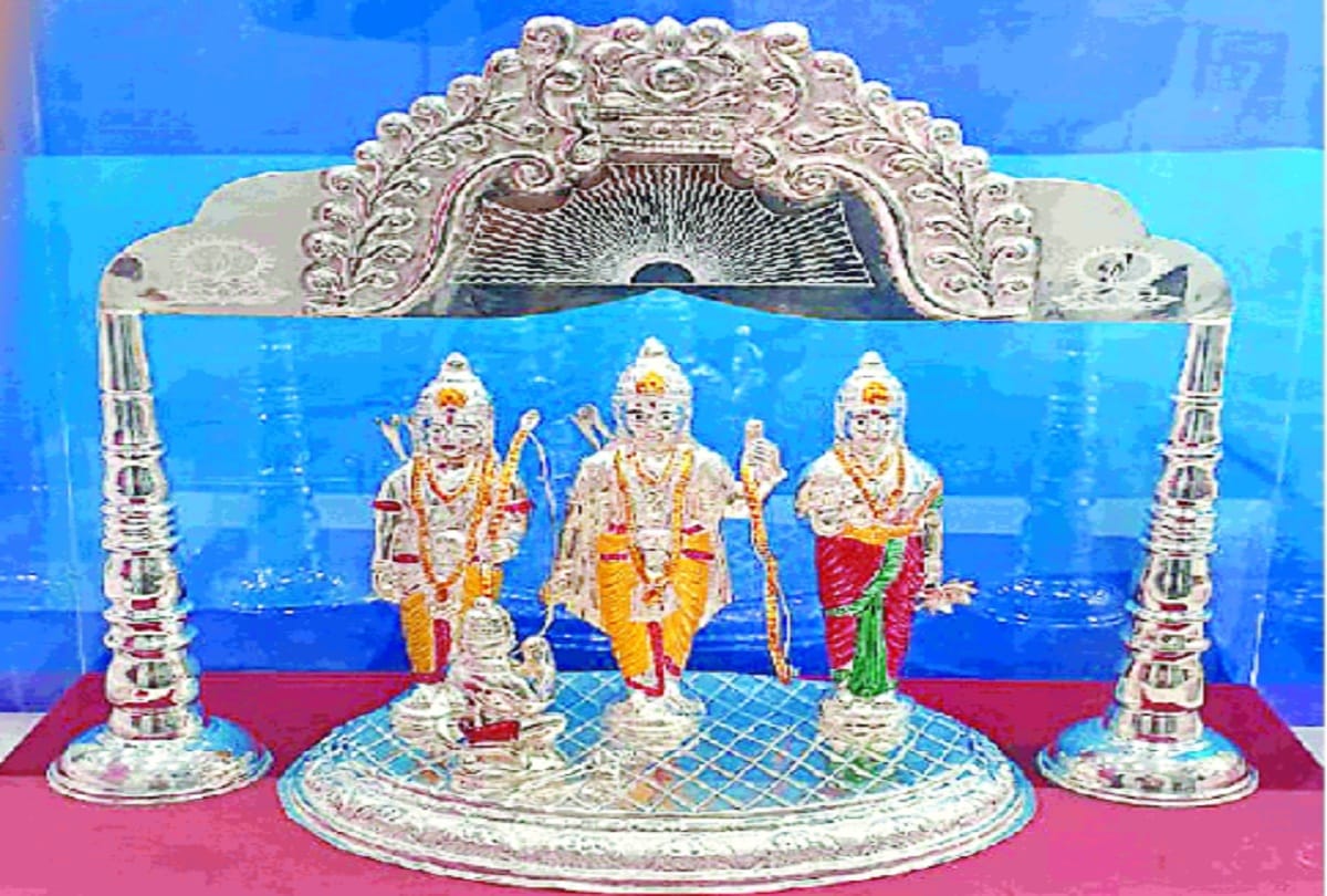 This time Sri Ram's court will be decorated with Lakshmi-Ganesh