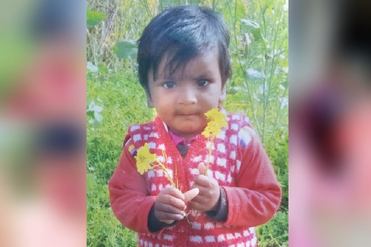 bijnor news, two kids died due to sinking in the pond, father faint after seeing the dead bodies