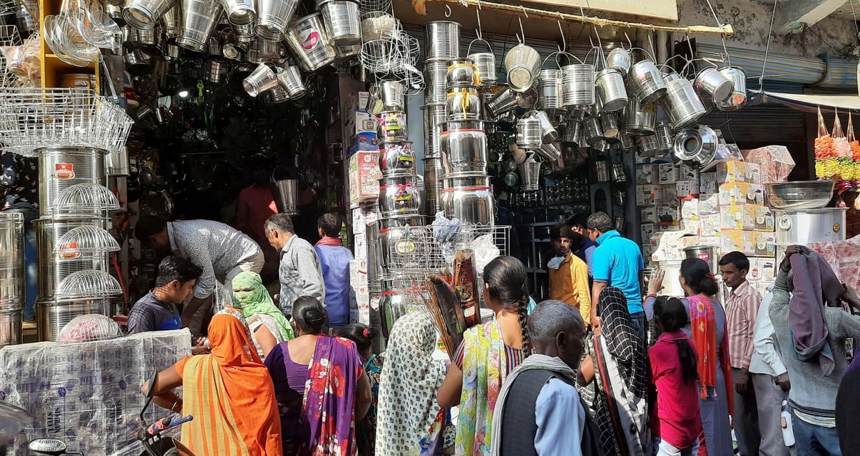 Amethi: Brightness in the markets, fierce shopping