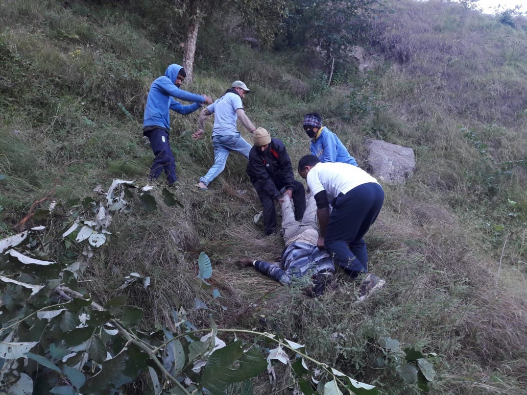 accident in uttarakhand : two accident in Wednesday late night four people died