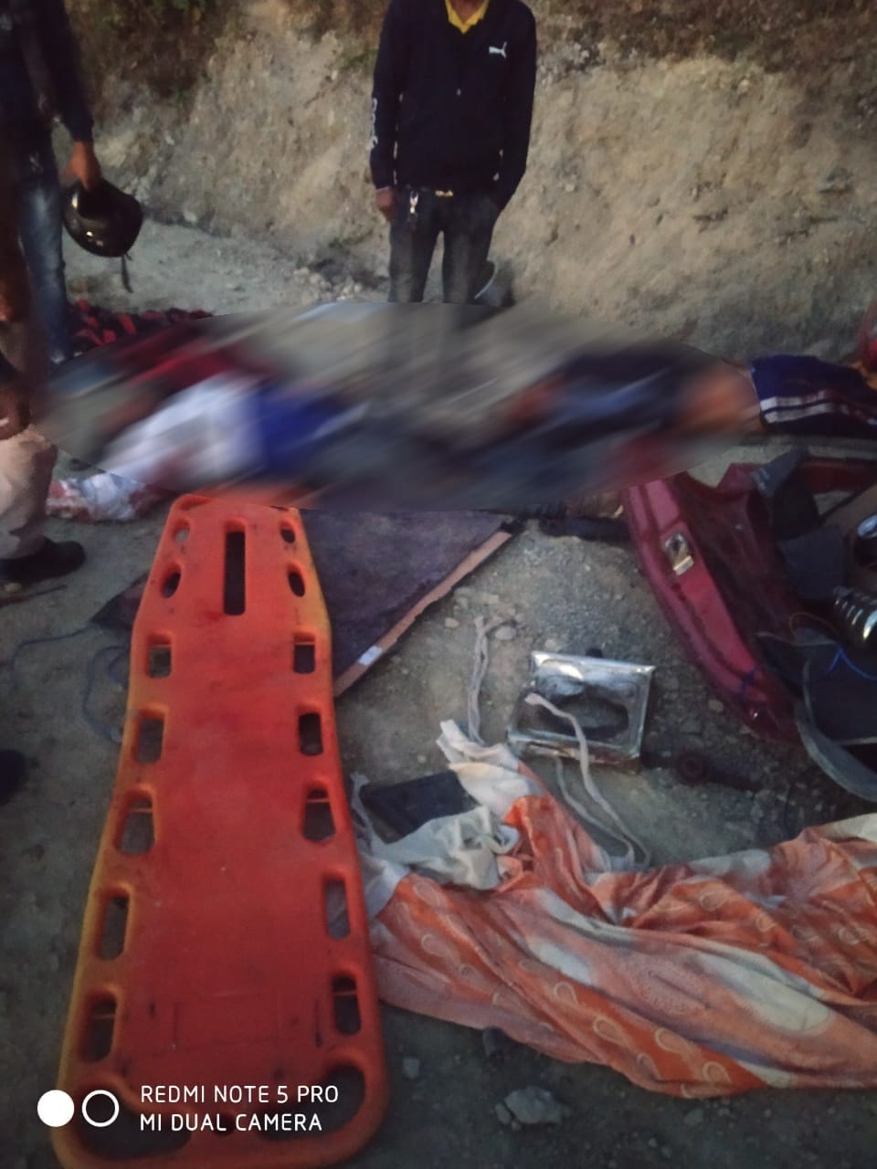 accident in mussoorie: Renault KWID accident three died three injured, photos