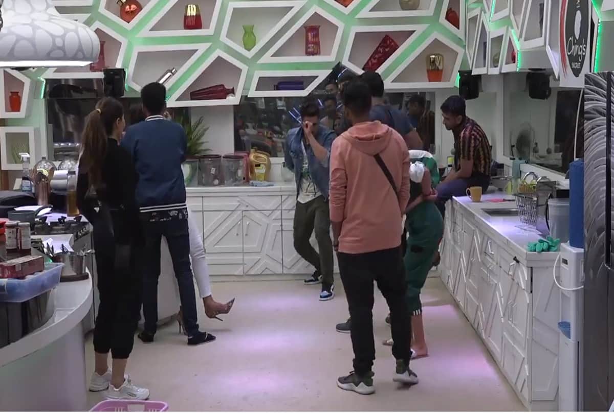 Bigg Boss 14 Aly Goni Turns Director and Shoot Love Triangle With Eijaz Khan Pavitra Punia and Rahul Vaidya