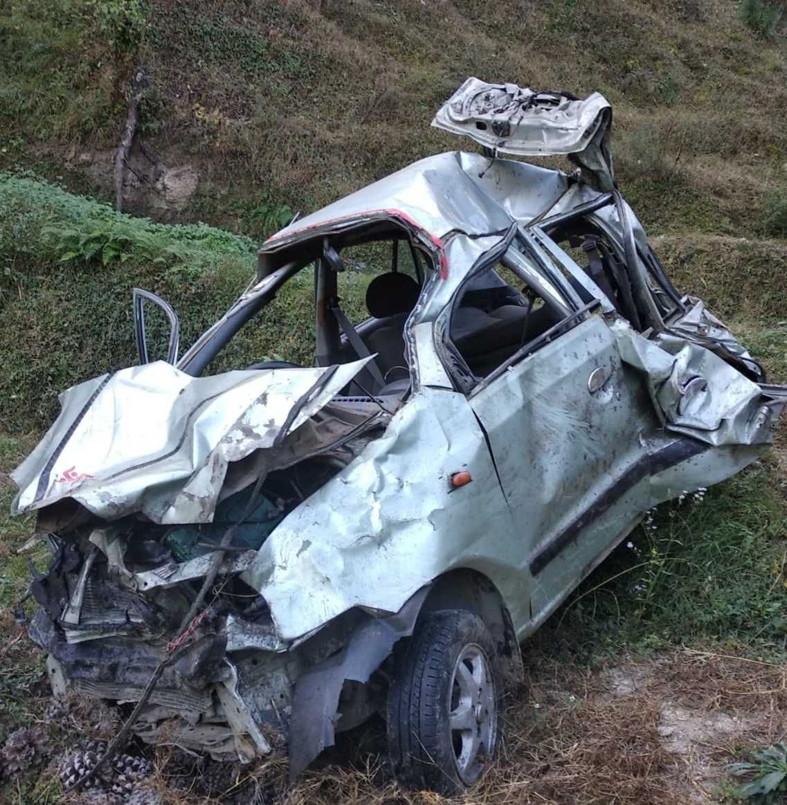 Two people from Uttar Pradesh died in a car gap in Dhunaghat