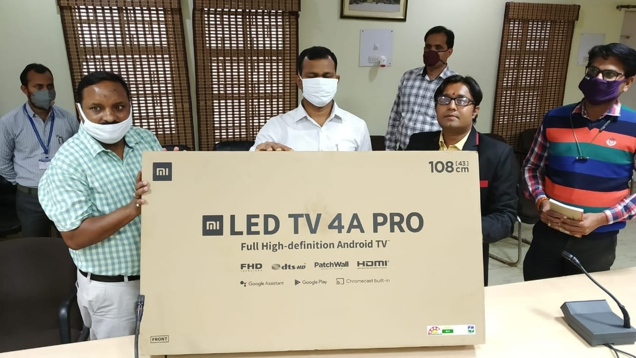 smart tv for classes dm donated