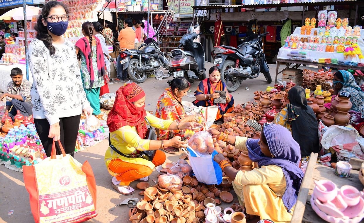 Market ready to swing in celebration of Diwali