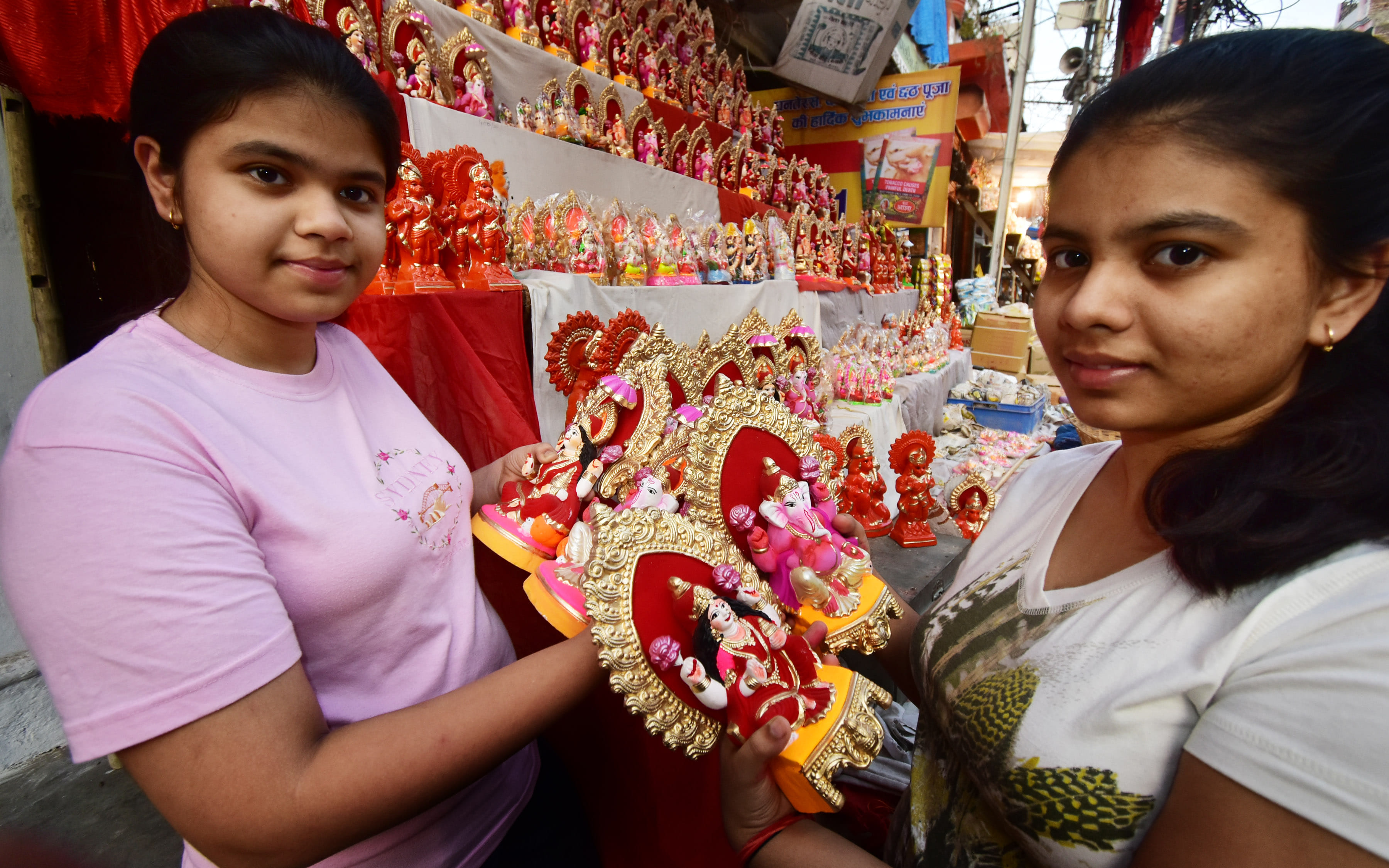 Today shopping will be happy on Dhanteras, market decorated like a bride