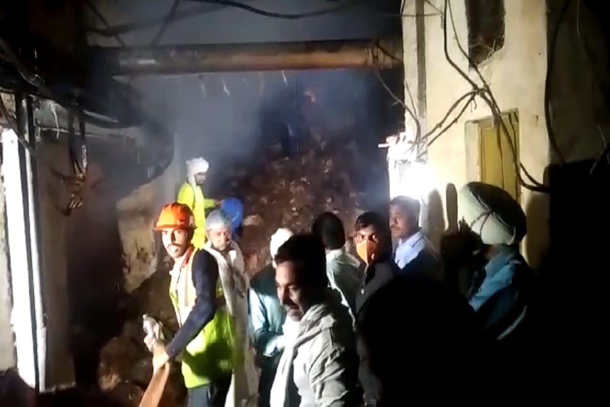 Fire in boiler cable of sugar mill in Shamli and jaam on road