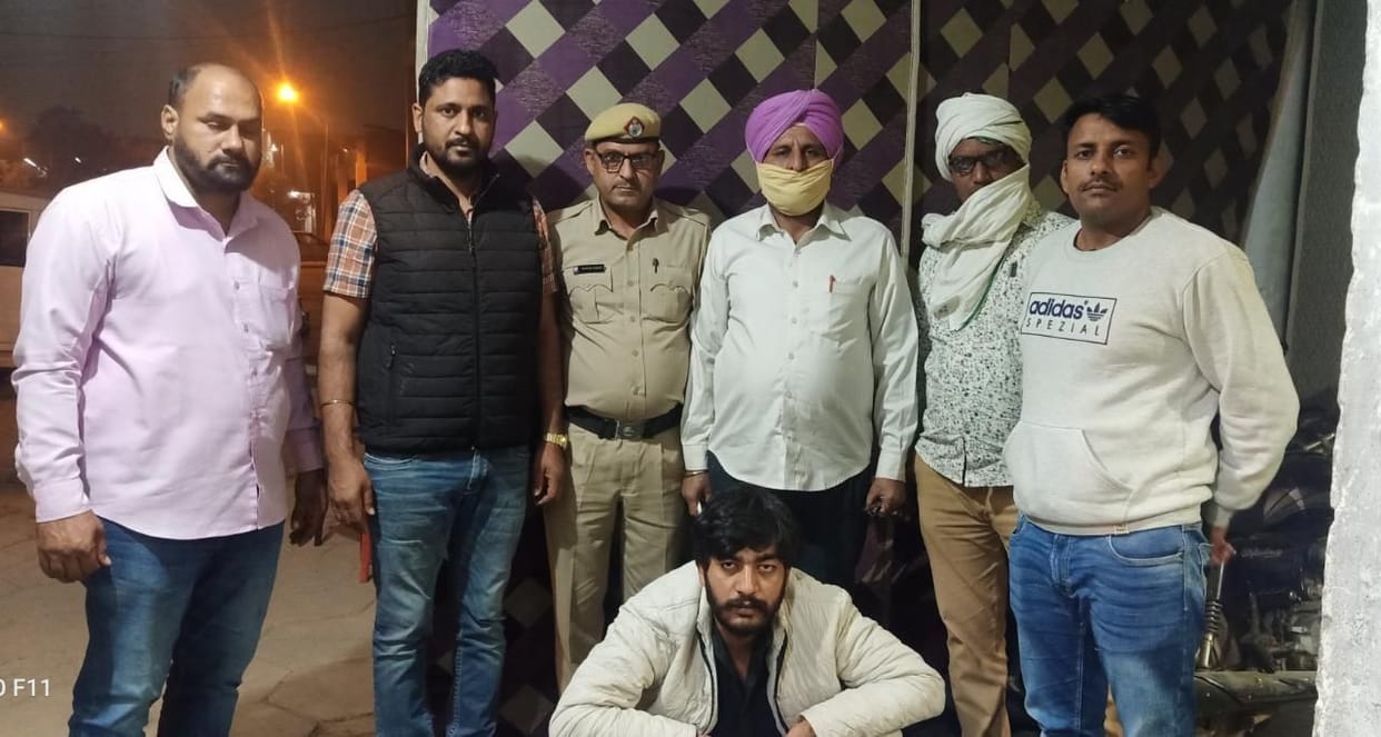 Two most wanted arrested with pistol