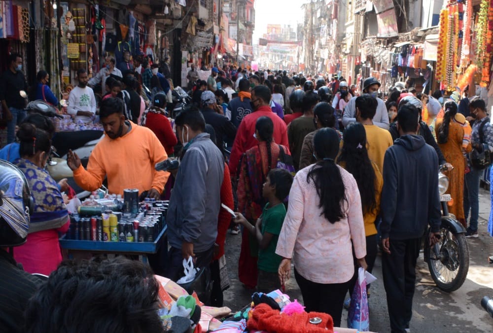 Dhanteras 2020: Heavy Crowd of People in uttarakhand market for shopping