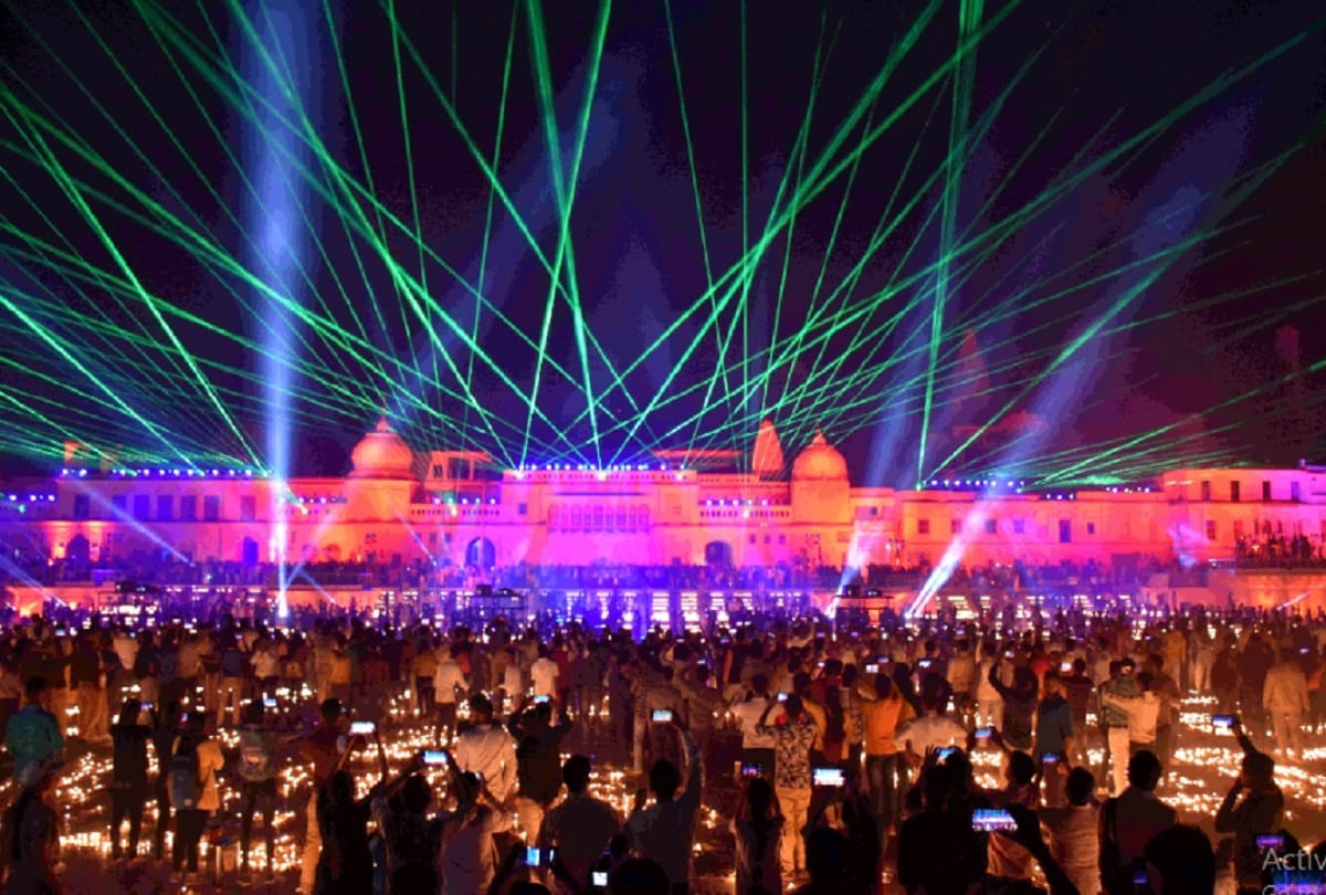 Ayodhya flooded with lights to welcome Ram, more than five lakh 84 thousand lamps burnt, guinness world record