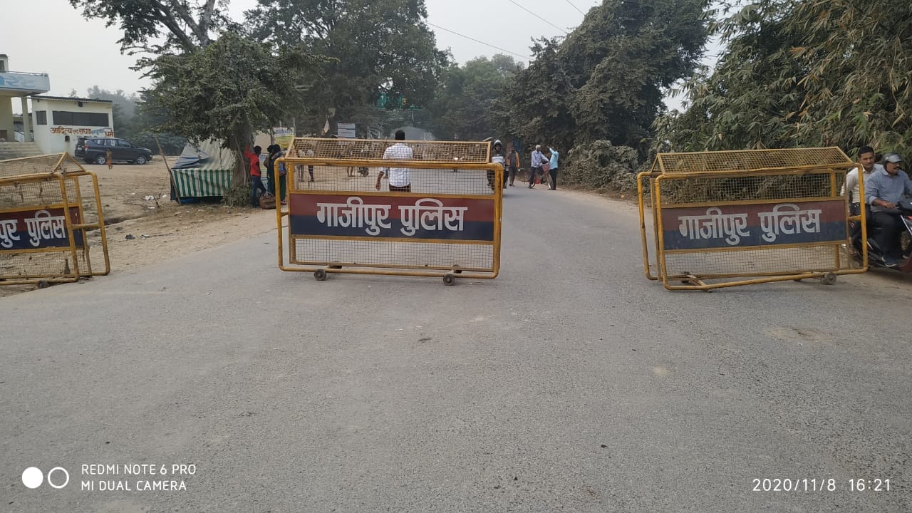 Vehicles on Hamid bridge of Ghazipur connecting UP to Bihar have not started operating