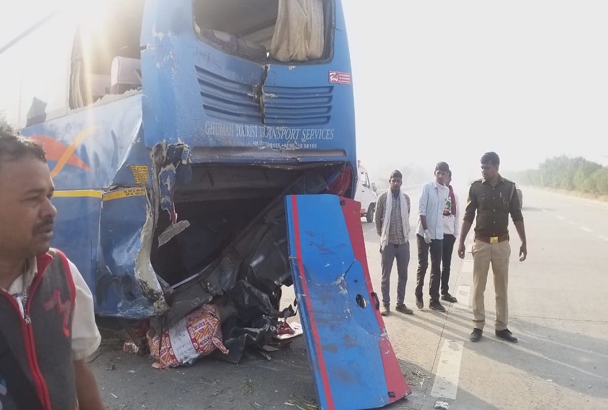 Road Accident At Yamuna Expressway: Canter And Bus Accident Three Died Many Injured