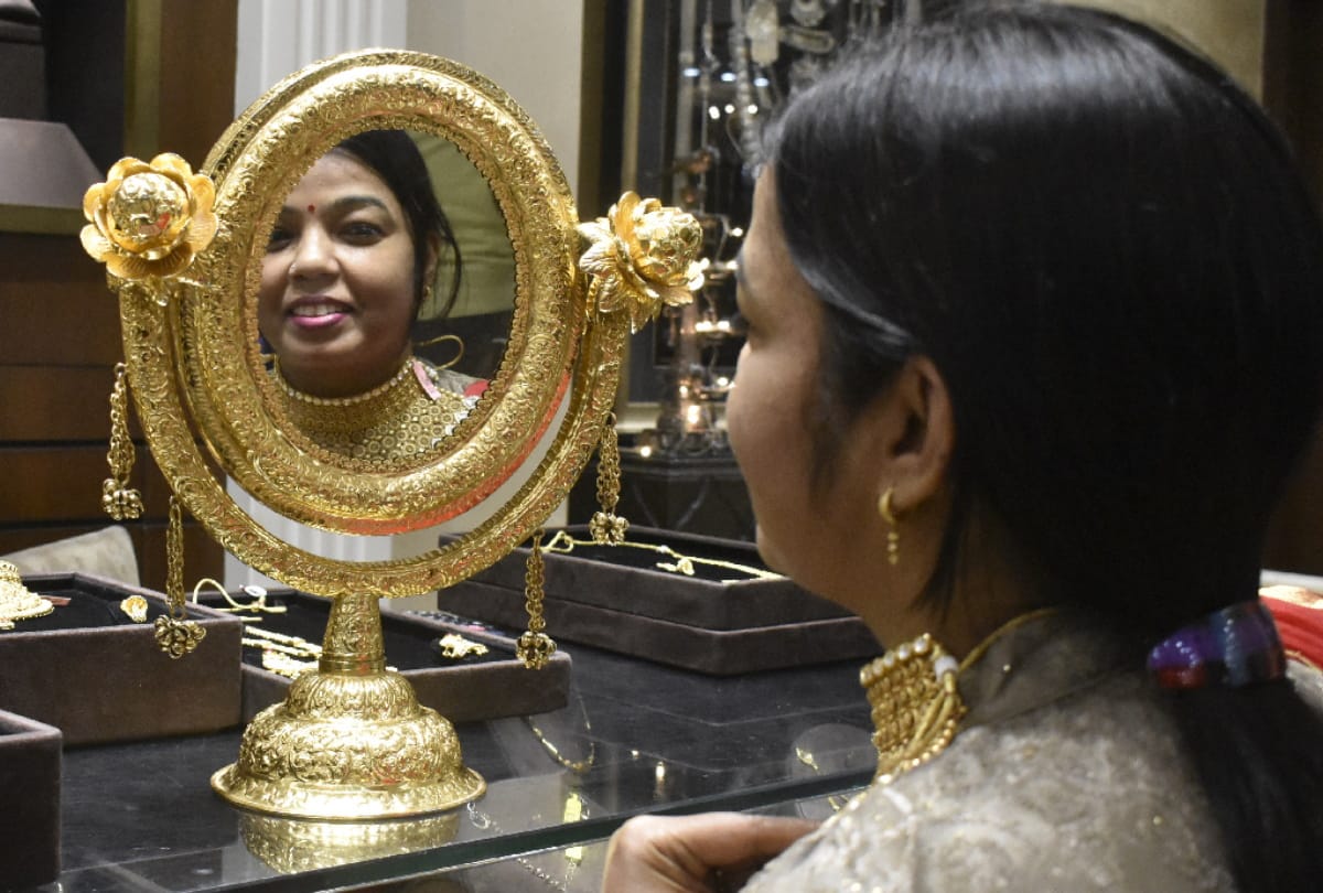 100 crores money in market on Dhanteras 2020