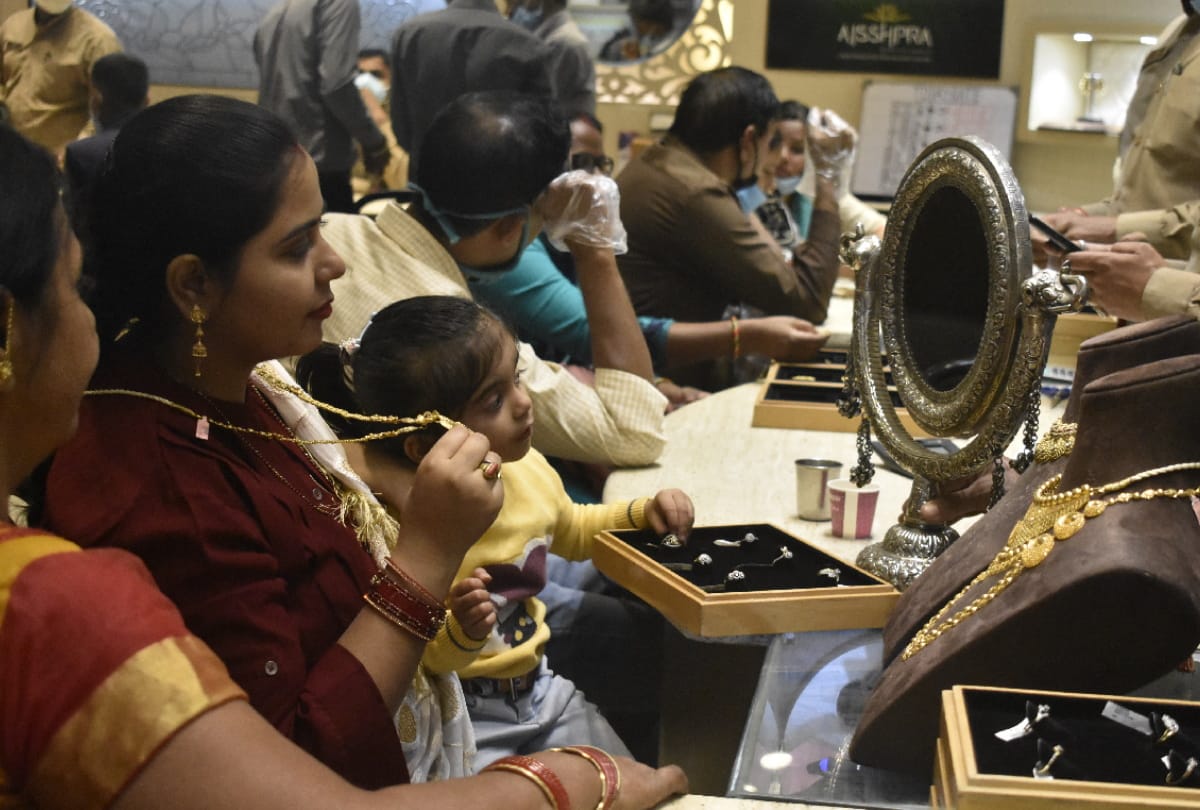 100 crores money in market on Dhanteras 2020