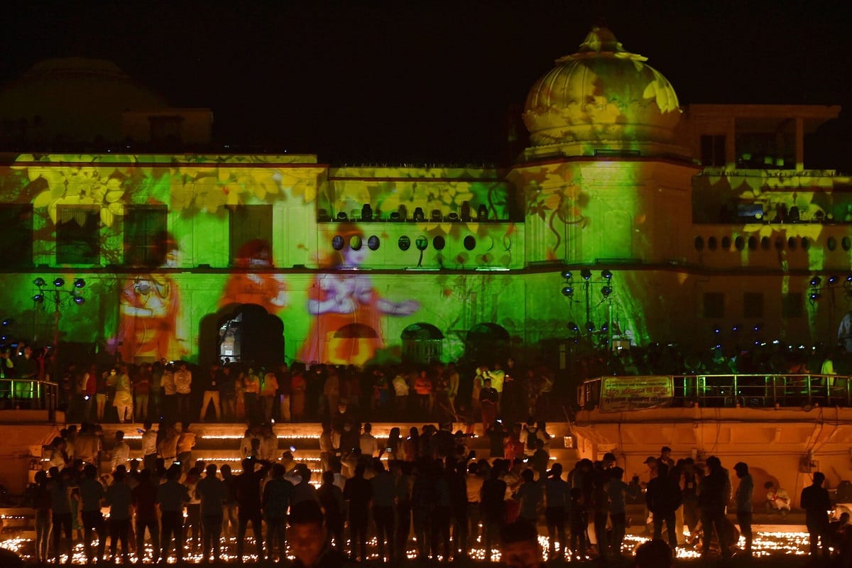 Happy Diwali 2020 : Photos Of Temples And Buildings Decorated In Various Cities For Deepavali Celebration