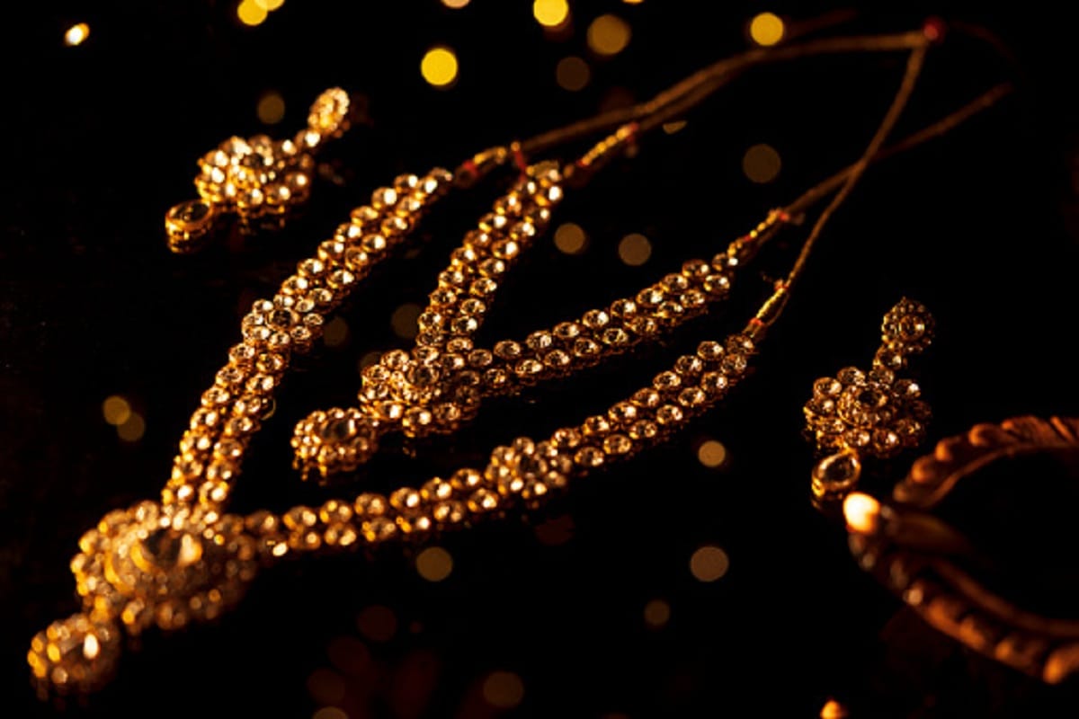 Silver Gold Price Today 4 january 2021 latest price Gold gains Rs 877 reached above 50000 silver jumps Rs 2012