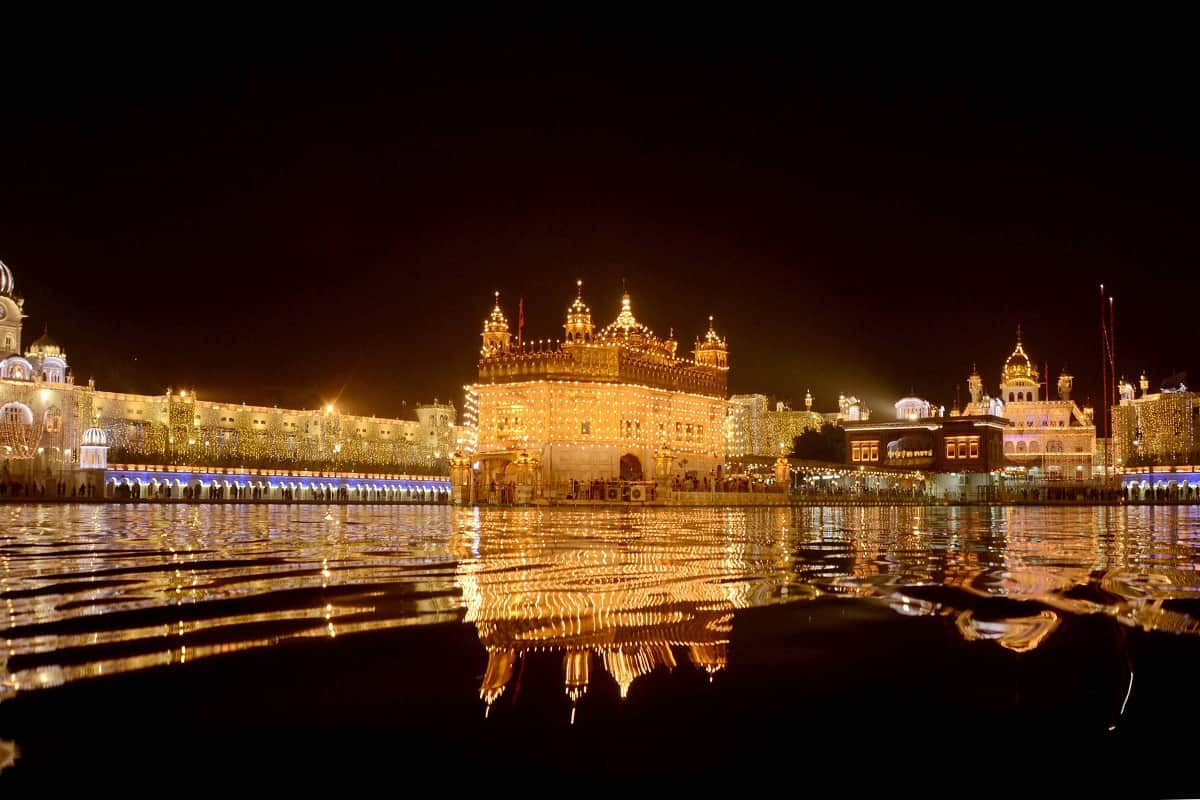 Places to Visit on Diwali 2022 Know Where Is the Best Place to Celebrate Deepawali in India