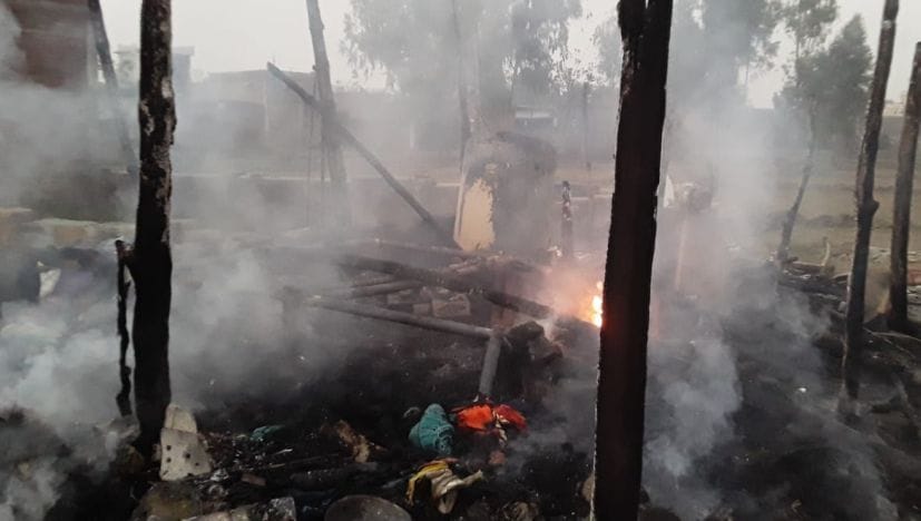 Hut burned due to fire, loss of thousands