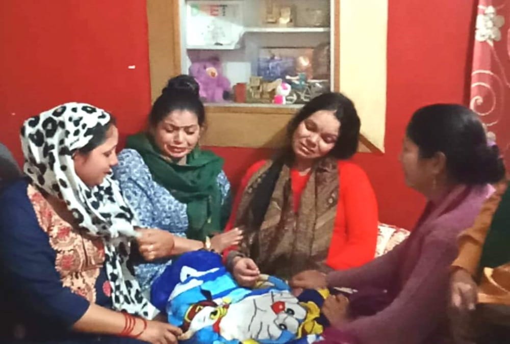 Uttarakhand Soldier Martyred Before Diwali 2020 in Jammu kashmir baramulla, Family Emotional Photos