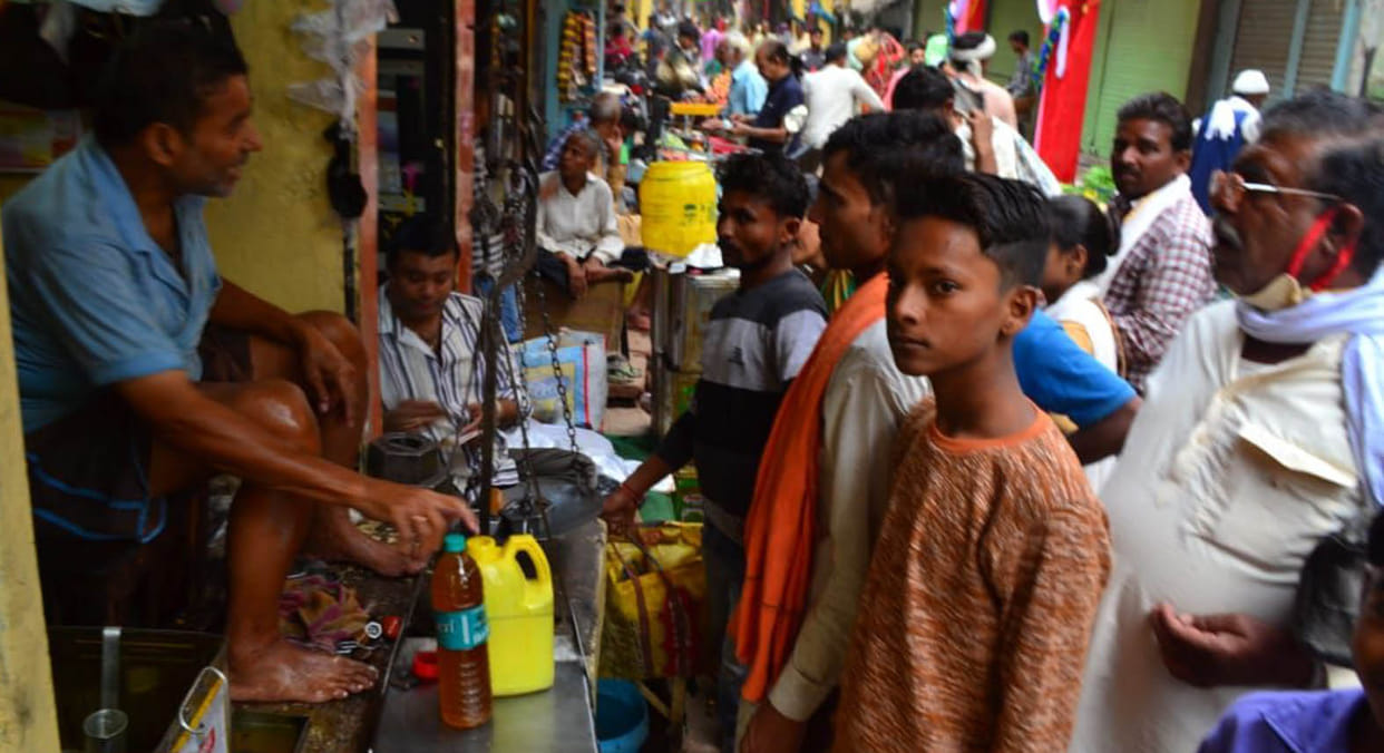 Deepawali today, crowds thronged shopping