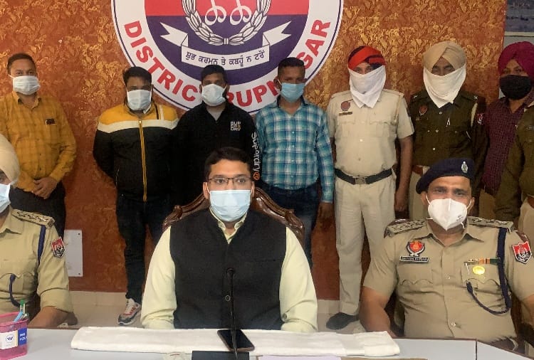Ropar police arrested three person with fake Currency